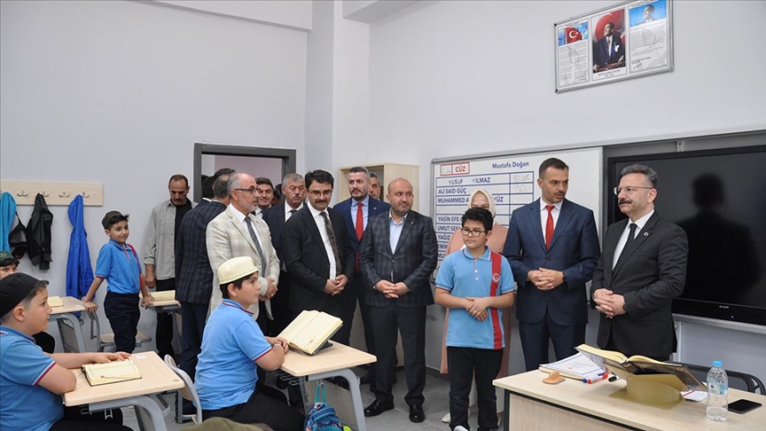 쾱ş Anadolu İmam Hatip Lisesi törenle açıldı