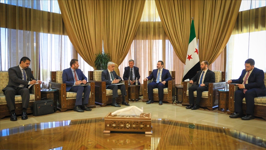 دمشق.. الشيباني يبحث مع وفد باكستاني قضايا إقليمية مشتركة