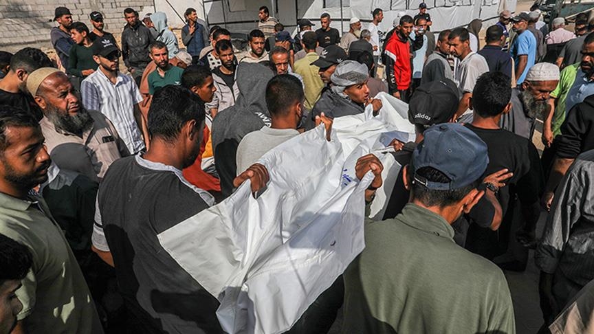 غزة تباد.. مقتل 25 فلسطينيا بهجمات إسرائيلية