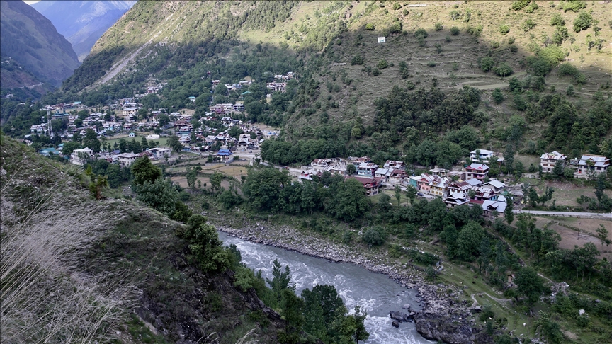 Russia requests direct talks between Pakistan, India to ease tensions