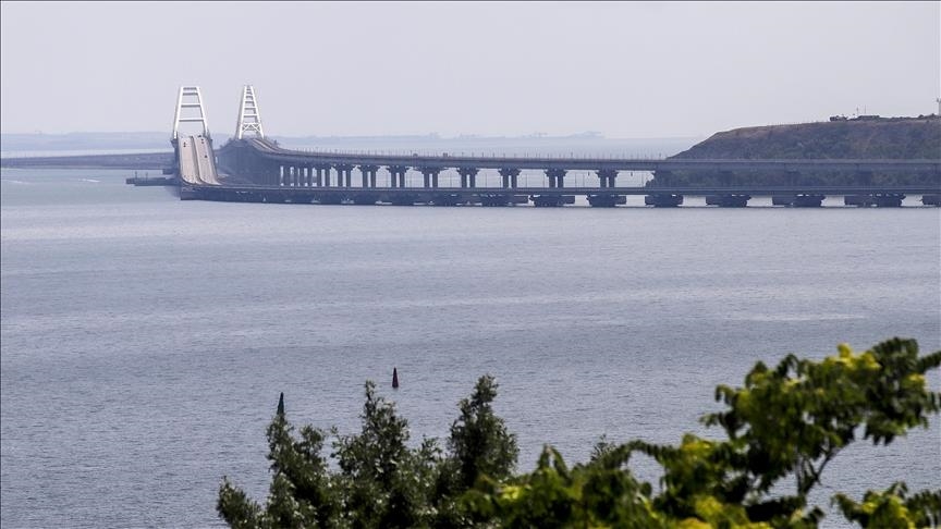 L'Ukraine affirme avoir endommagé le pont de Kertch reliant la Russie continentale à la péninsule de Crimée