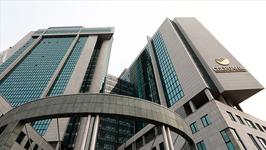 Sberbank, yapay zeka kullanımından bu yıl 450 milyar ruble gelir bekliyor