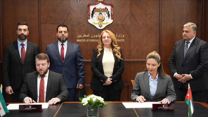الأردن وسوريا يوقعان مذكرة تفاهم لتدريب الكوادر الدبلوماسية