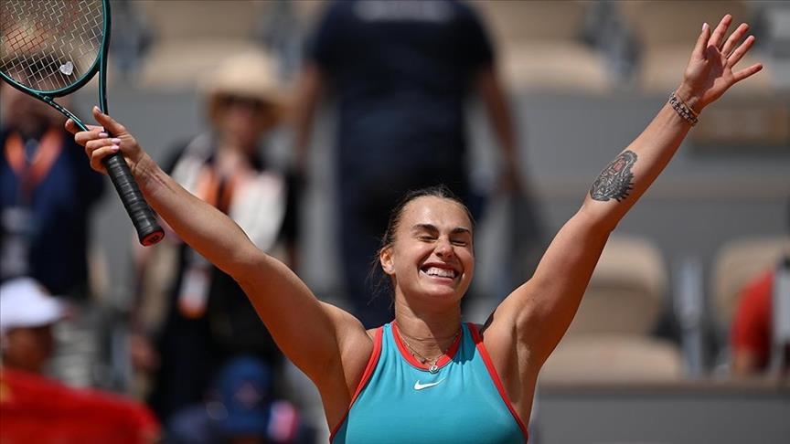 Roland Garros : Aryna Sabalenka file en demi-finale après sa victoire contre Qinwen Zheng