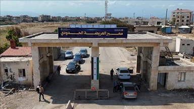 سوريا تعيد فتح معبر العريضة الحدودي مع لبنان 