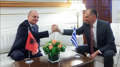 Hasani: Marrëdhëniet mes Shqipërisë dhe Greqisë janë thelbësore për stabilitetin rajonal