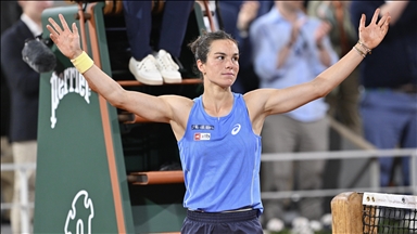 Roland-Garros : la Française Loïs Boisson se qualifie en demi-finale en battant Mirra Andreeva