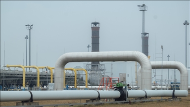 Russia's oil, gas revenues down 35% in May