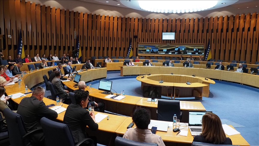 Zakon o isplati plata u gotovini bez podrške Doma naroda PSBIH
