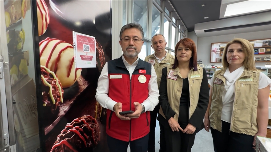 Tarım ve Orman Bakanı Yumaklı, Bakanlık ekiplerinin gıda denetimine eşlik etti