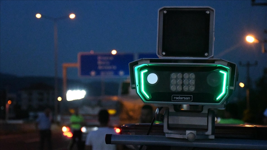Düzce'de yapay zeka destekli "trafidar" yollarda bayram tatili denetimlerini kolaylaştırıyor