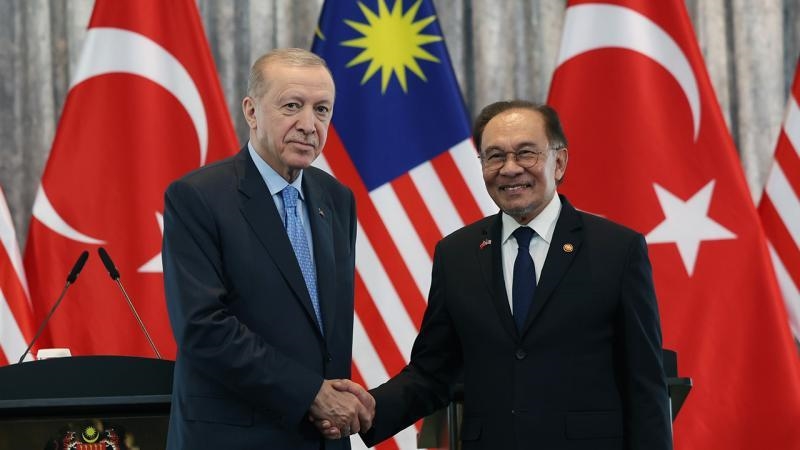 اردوغان در گفتوگوی تلفنی با نخستوزیر مالزی بر توسعه روابط دو کشور تأکید کرد