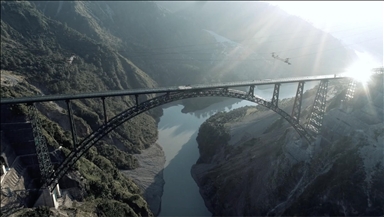 Indian premier inaugurates world's tallest railroad in Kashmir
