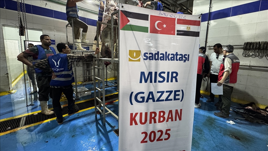 Sadakataşı Derneği, Gazze Şeridi’ne ulaştırmak için ıı’da binlerce kurban kesti