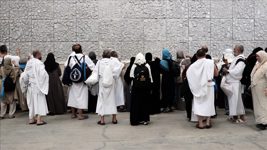 Nearly 2M pilgrims conclude Hajj with final rites in Mina