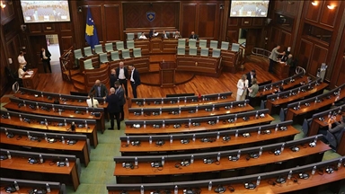 Повторно одложено конституирањето на косовското Собрание, нов обид во понеделник