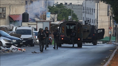 Israeli army arrests 11 in West Bank, raids Al Jazeera office again