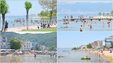 Kocaeli'nin mavi bayraklı plajlarında bayram tatili yoğunluğu 