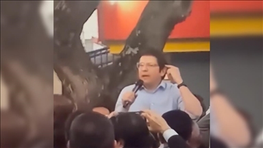 Kolombiya'da silahlı saldırıya uğrayan Senatör Uribe ağır yaralandı