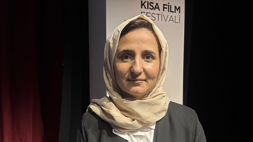 Afganistanlı genç sinemacı Vega, Türkiye'de uluslararası kısa film festivaliyle gençlere ilham oluyor