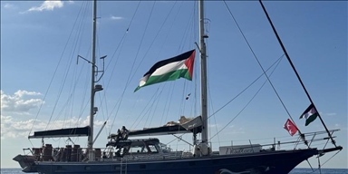 « Ils sont là »: Rima Hassan annonce l’arrivée des autorités israéliennes pour bloquer le Madleen