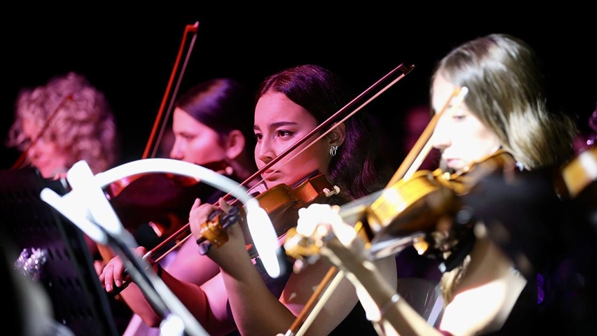 Fethiye'deki Telmessos Antik Tiyatrosu'nda orkestra konseri
