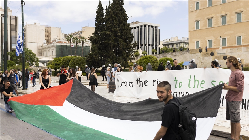 Greek opposition parties slam Israel’s interception of Gaza-bound aid ship Greek opposition parties slam Israel’s interception of Gaza-bound aid ship