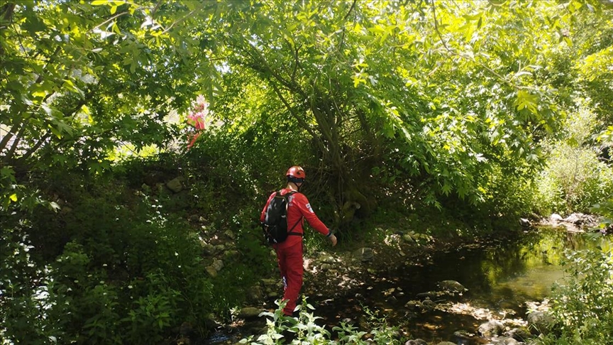 Bursa'da 5 gündür 첹ı olarak aranan çocuk saklandığı evde bulundu