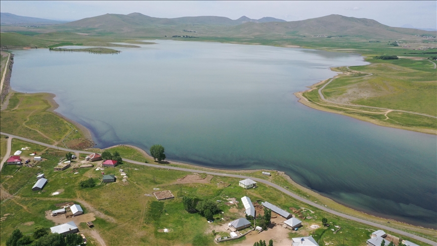Patnos Barajı'nda su seviyesi kar suları ve ilkbahar yağışlarıyla yükseldi