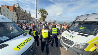 17 police officers injured, 6 people arrested as Northern Ireland sees 2nd night of riots