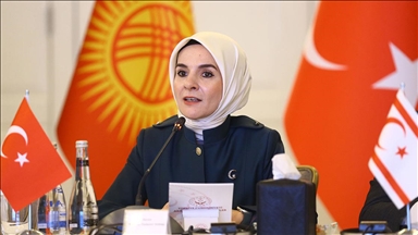 Bakan Göktaş: Aileyi evrensel bir değer olarak yeniden tanımlamalıyız