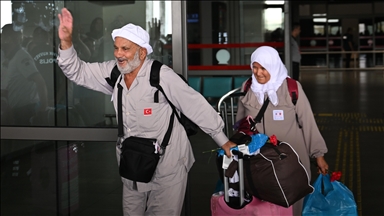 İlk hacı kafilesi Gaziantep'e geldi