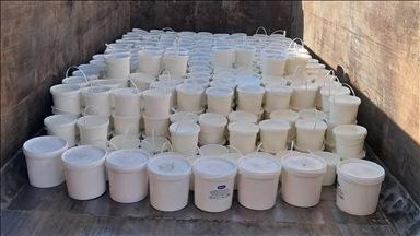Bingöl'de etiketsiz 1 ton 800 kilogram yoğurt ve peynir ele geçirildi