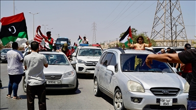 Israeli defense minister orders army to block North African aid convoy from entering Gaza