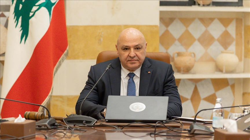 رئيس لبنان يبدأ زيارة إلى الفاتيكان ويلتقي البابا الجمعة
