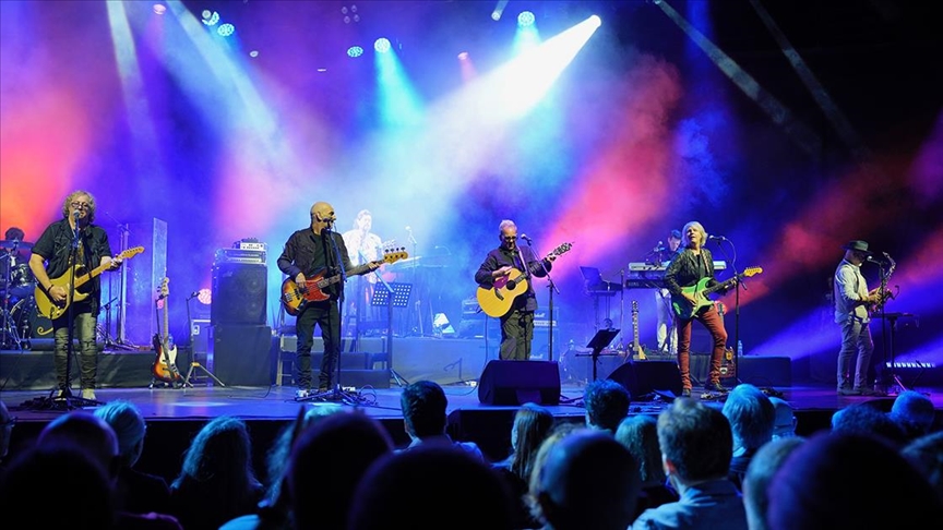 Alan Parsons, "The Show Must Go On" turnesi kapsamında İٲԲܱ'da konser verdi