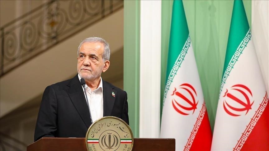 الرئيس الإيراني: لن نرضخ للغطرسة الأمريكية