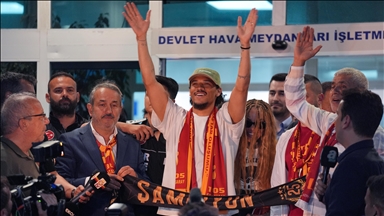 Sane zvanično u redovima Galatasaraya, poslao poruku navijačima Bayerna