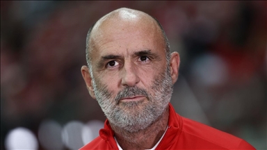 قدم.. الاتحاد البولندي يعلن استقالة مدرب المنتخب ميخال بروبيرز