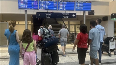 Aeroporti i Bejrutit përballet me anulime të shumta pas sulmeve të Izraelit ndaj Iranit