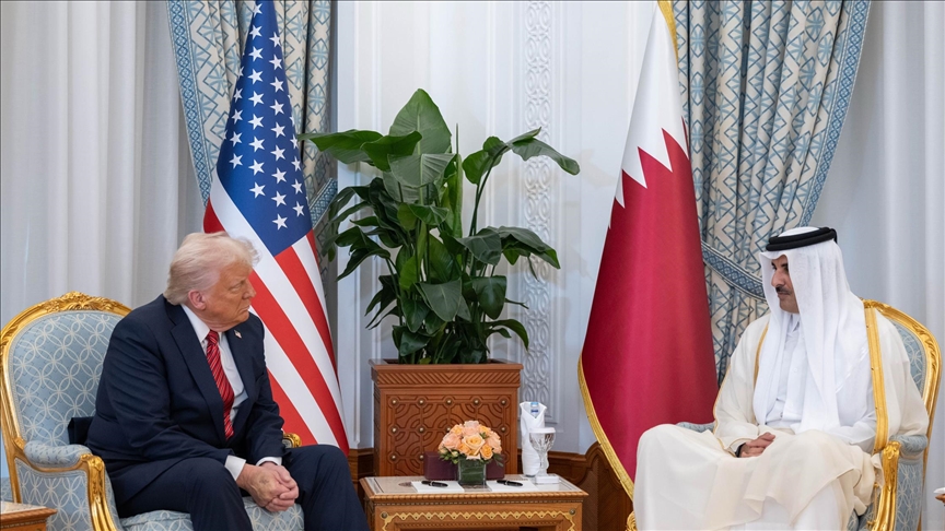 ترامب يبلغ أمير قطر استعداده لحل الأزمة بين إسرائيل وإيران