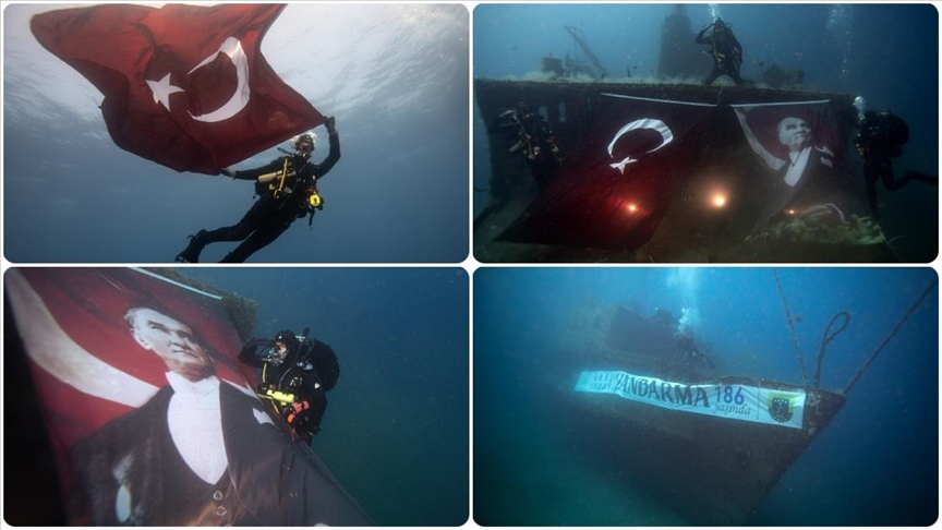 Jandarma teşkilatının 186'ncı kuruluş yıl dönümü su altında pankartla kutlandı