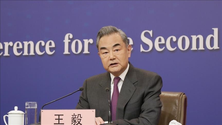 Le chef de la diplomatie chinoise : les frappes israéliennes sont condamnables