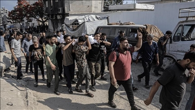 15 palestinezë të tjerë që prisnin ndihmë ushqimore vriten nga shtënat me armë zjarri nga Izraeli në Gaza
