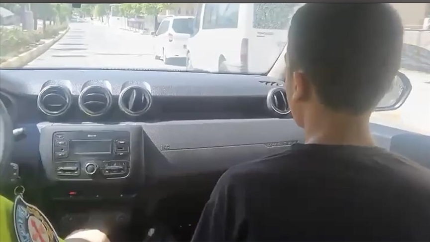 Şırnak'ta polis ekipleri bir öğrenciyi LGS sınavına yetiştirdi