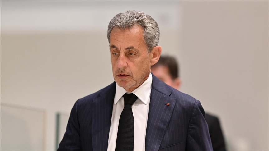 Hapis cezası kesinleşen eski Fransa Cumhurbaşkanı Sarkozy’nin onur nişanı geri alındı