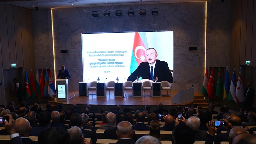 Azerbaycan Cumhurbaşkanı Aliyev, adil dünya düzeninden yana olduklarını belirtti