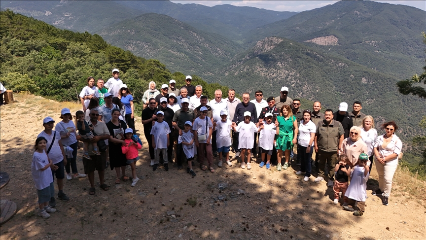 Kazdağları'nda "Baba-Çocuk Doğa Kampı" düzenlendi