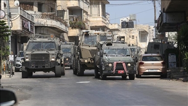 ​الضفة.. الجيش الإسرائيلي ينكل بفلسطينيين ويستولي على منازل‎