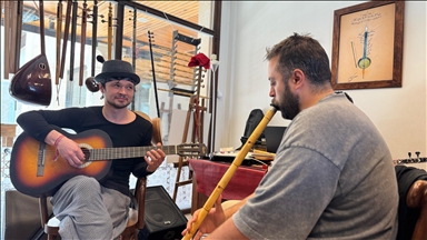 Mësuesi rus i vallëzimit u konvertua në Islam pasi u ndikua nga muzika islame